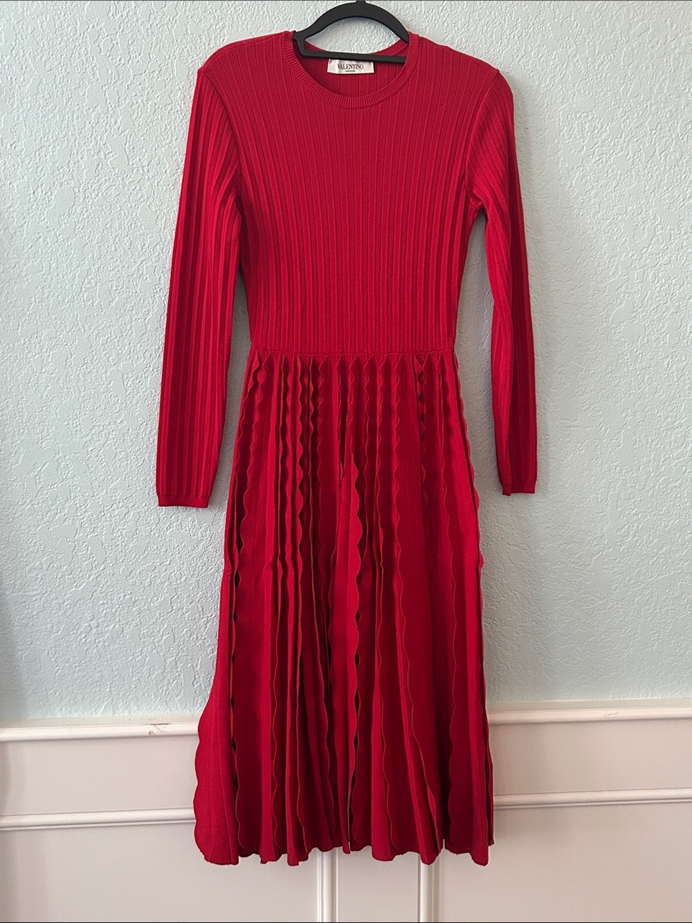 Valentino Red Ribbed Long-Sleeve Pleated Midi Dress